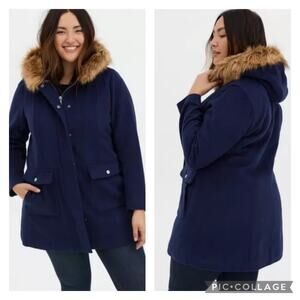 Torrid Navy Blue Wool Zip Front Coat Fur Trimmed Hood Plus Sized 2X